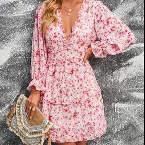 Women's Floral Deep V Neck Ruffle Flowing Short Dress